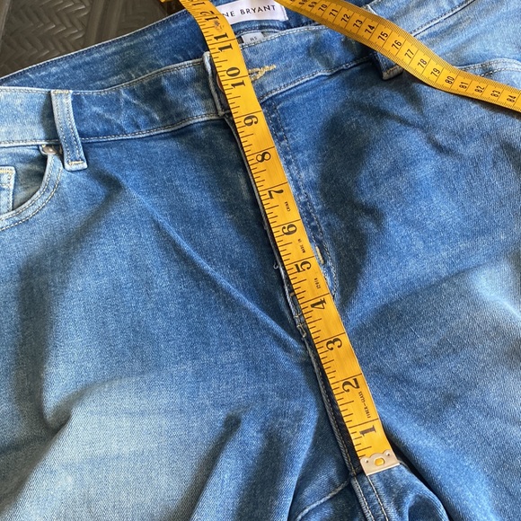 Capris - Picture 5 of 6